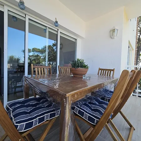 Frente Al Mar Primera Linea De Playa Samil 公寓 *