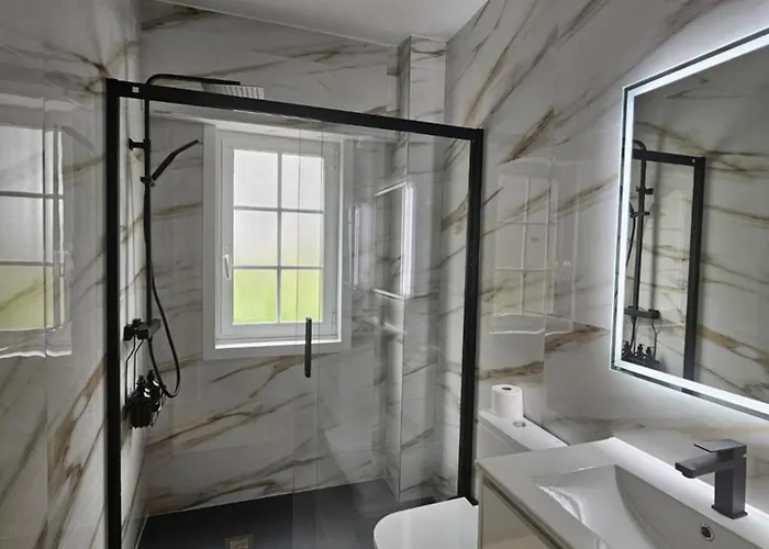 Apartamento Frente Al Mar Primera Linea De Playa Samil